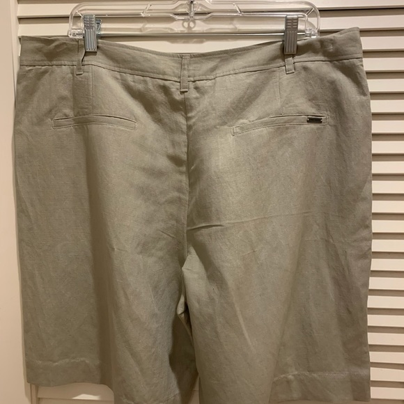 Iris v Arnim, linen shorts, Size 12, brand new - Picture 5 of 7